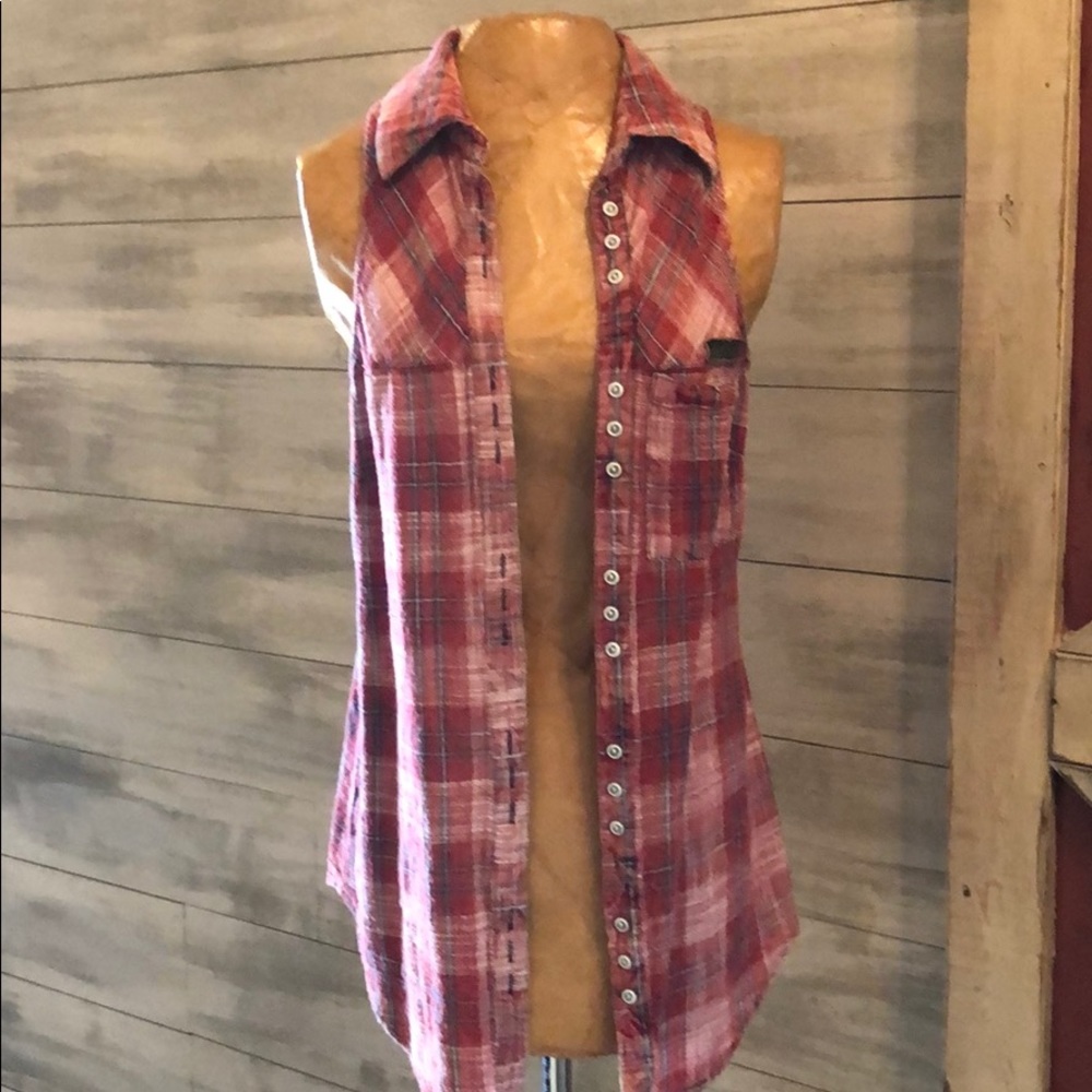 Buckle Gilded Intent Vest